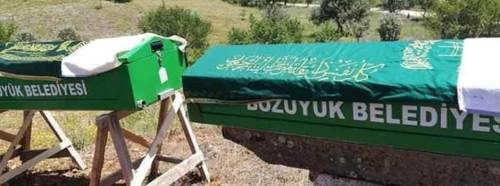 Baba oğul aynı gün defnedildi