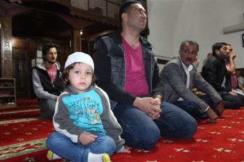 Babalar Ve Çocukları Sabah Namazında Buluştu
