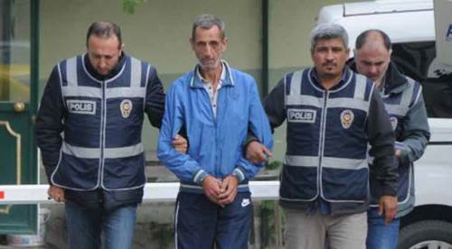 Babamın kemiklerini kucağıma verdiler