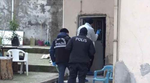 Babasını öldürüp, kayıp ihbarında bulundu