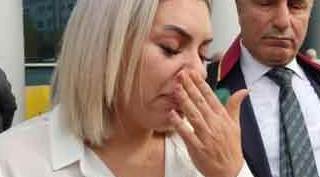 Babasının hapisten çıkmaması için dua ediyor!