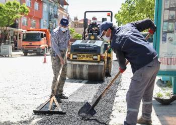 Bahçelievler Mahallesi’Ne Asfalt
