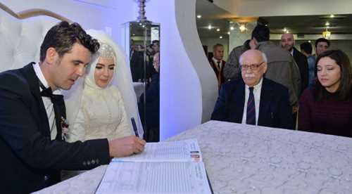 Bakan Avcı, Eskişehir'de nikah şahidi oldu