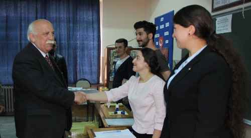 Bakan Avcı oyunu Eskişehir'de kullandı