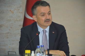 Bakan Pakdemirli: "Pandemi Sürecini Türkiye’Nin İyi Bir Şekilde Yönetildiği Tekrar Ortaya Çıkmış Oldu"
