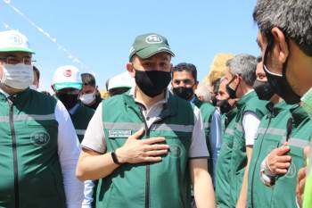 Bakan Pakdemirli 600 Milyon Tl’Ye Mal Olan Barajdan İlk Suyu Verdi
