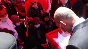 Bakan Soylu, Şehit Fatih Manga’Yı Son Yolculuğuna Uğurladı
