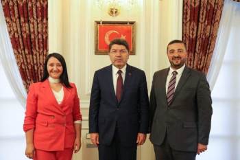 Bakan Tunç’Tan Pazaryeri’Nin Gelişimi Ve Refahı İçin Yapılan Çalışmalara Destek
