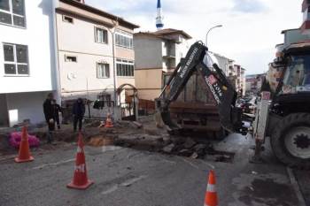 Bakım Çalışmaları Devam Ediyor
