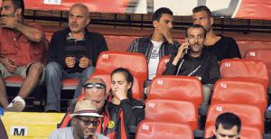 Bakkal'ın yardımcısı izledi