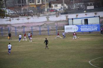 Bal Ligi: Vitraspor 0: Yeniçağaspor:0
