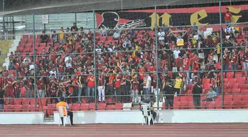 Balıkesir’e tribün dersi