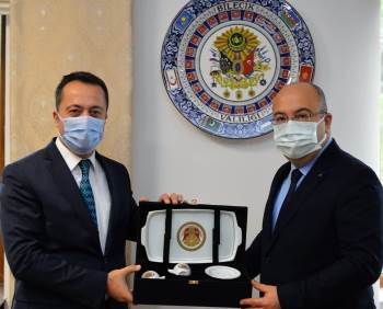 Balıkesir İl Sağlık Müdürlüğüne Atanan Keskin’Den Vali Şentürk’E Veda Ziyareti
