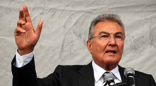 Bana terörist diyenin alnını karışlarım