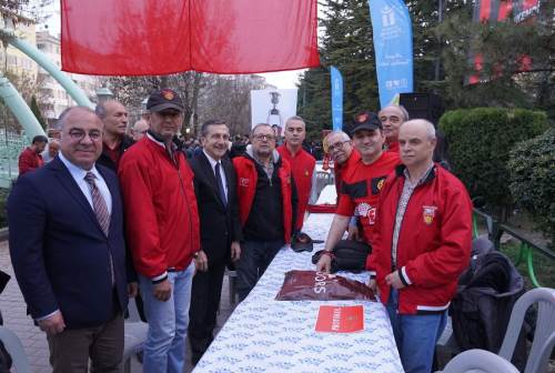 Bando Es Es renk kattı