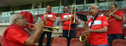 BANDO ES ES'TEN MİLLİ TAKIM MARŞI