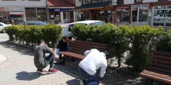 Banklar Söküldü, Dört Bir Yan Dezenfekte Edildi
