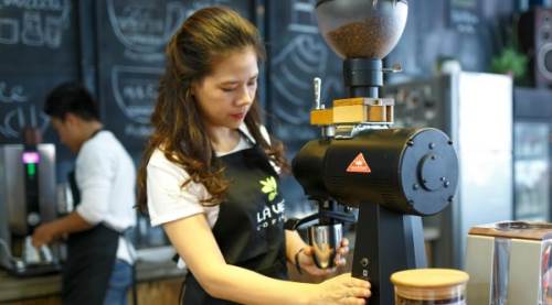 Barista Nedir? Kahve Dünyasının İncelikleri ve Barista Olmanın Önemi