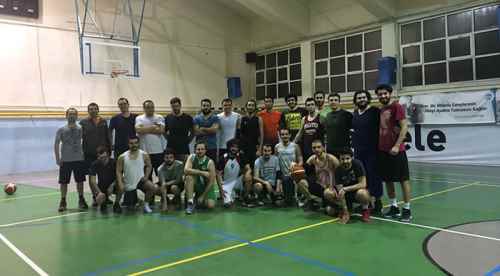 Baro avukatları basketbol takımı kurdu