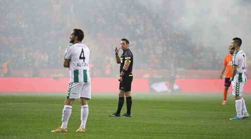 Başakşehir ve Konyaspor Pfdk'ya sevk edildi