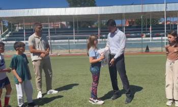 Başarılı Öğrencilere Hediyeleri Takdim Edildi
