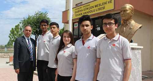 BAŞARILI ÖĞRENCİLERE ÖDÜL VERİLDİ