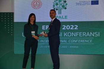 Başarılı Öğretmen Bir Ödüle Daha Layık Görüldü
