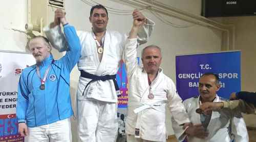 Başarıya engel yok