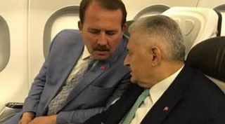 Başbakanla Singapur'a gitti