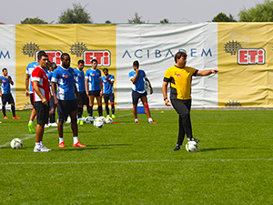 Basına kapalı çalıştı