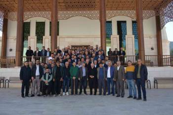 Başkan Akçadurak: “Din Görevlileri Toplumda Çok Önemli Bir Görevi İfa Ediyor”
