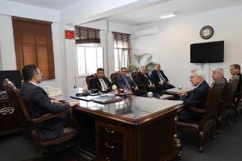 Başkan Akel, Kaymakam Alkan’I Makamında Ziyaret Etti
