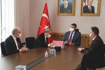 Başkan Alim Işık: "Dev Yatırım Kütahya’Ya Hayırlı Olsun"
