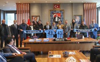 Başkan Alim Işık’A Teşekkür Ziyareti
