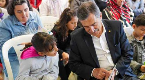 Başkan Ataç, çocuklarla birlikte şiir okudu