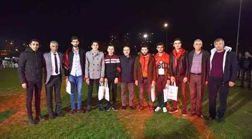 Başkan Ataç gençleri askere uğurladı