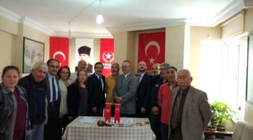 Başkan Ataç Vatan Partisi'ni ziyaret etti