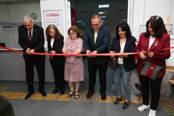 Başkan Bakkalcıoğlu “Benim Hikayem: Aysel Kaya Resim Sergisi”Nin Açılışına Katıldı
