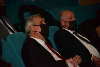 Başkan Bakkalcıoğlu Sanatsever Gençlerle Bir Araya Geldi
