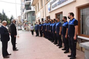 Başkan Bakkalcıoğlu Zabıta Ekiplerini Ziyaret Etti
