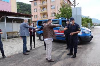 Başkan Biçer’Den Güvenlik Güçlerine Çay İkramı
