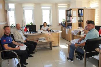 Başkan Bozkurt Belediye Birimlerini Ziyaret Etti
