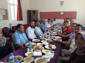 Başkan Çoban Memleketi Kavaklı Köyünde Köy Halkı İle Kahvaltıda Buluştu
