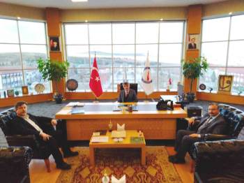 Başkan Doğan’Dan Rektör Uysal’A Taziye Ziyareti
