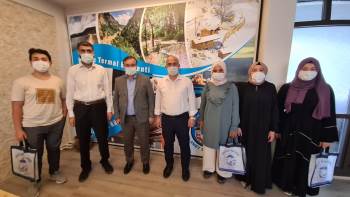 Başkan Doğan Hafızları Ödüllendirdi
