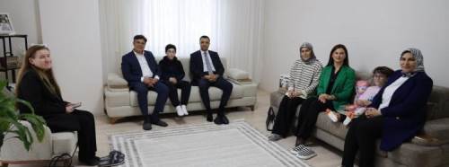 Başkan Durgut ve Kaymakam Yayabaşı ailelerle buluştu