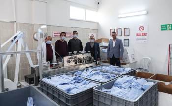 Başkan Işık: "Belediye Olarak 1,5 Milyonun Üzerinde Maske Ürettik"
