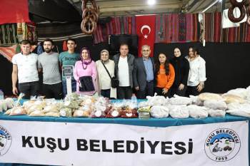 Başkan Işık, İzmir’De Düzenlenen Kütahya Tanıtım Günleri’Nin Açılışına Katıldı
