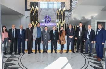 Başkan Işık, Mermer Fabrikasını Ziyaret Etti
