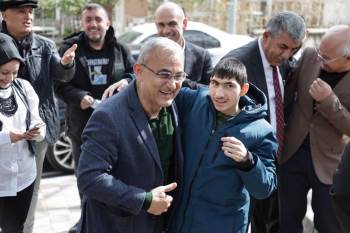 Başkan Işık, Otizmli Çocuklarla Bir Araya Geldi
